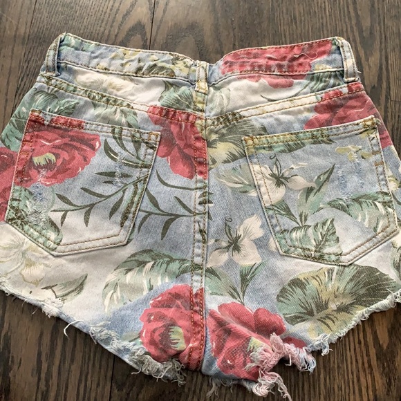 miss bonbon shorts - Picture 2 of 6